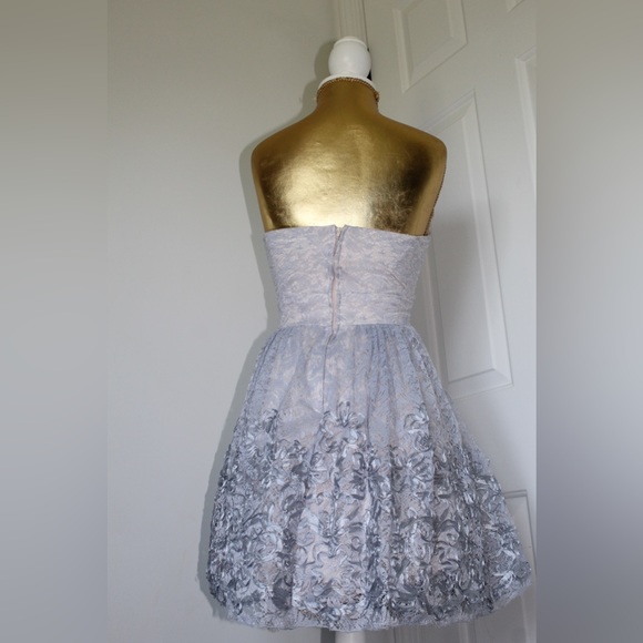 Semi-Formal Dress - Picture 3 of 4